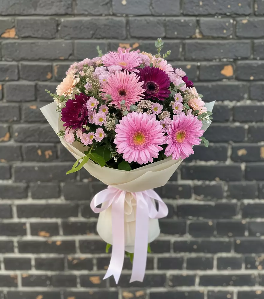 Букет цветов из: Герберы и Хризантемы в Князе-Волконском