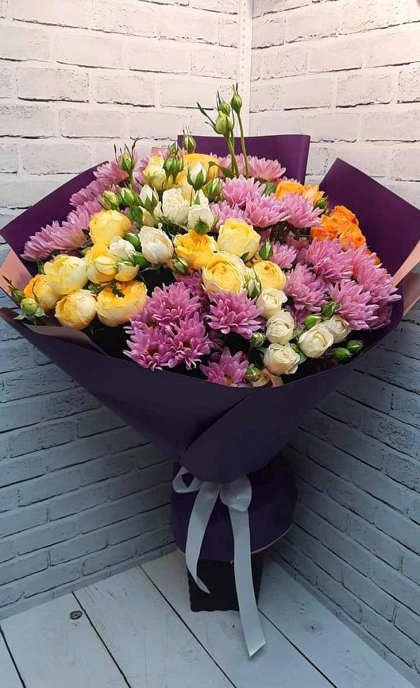 Букет цветов из: Хризантемы и Розы в Князе-Волконском