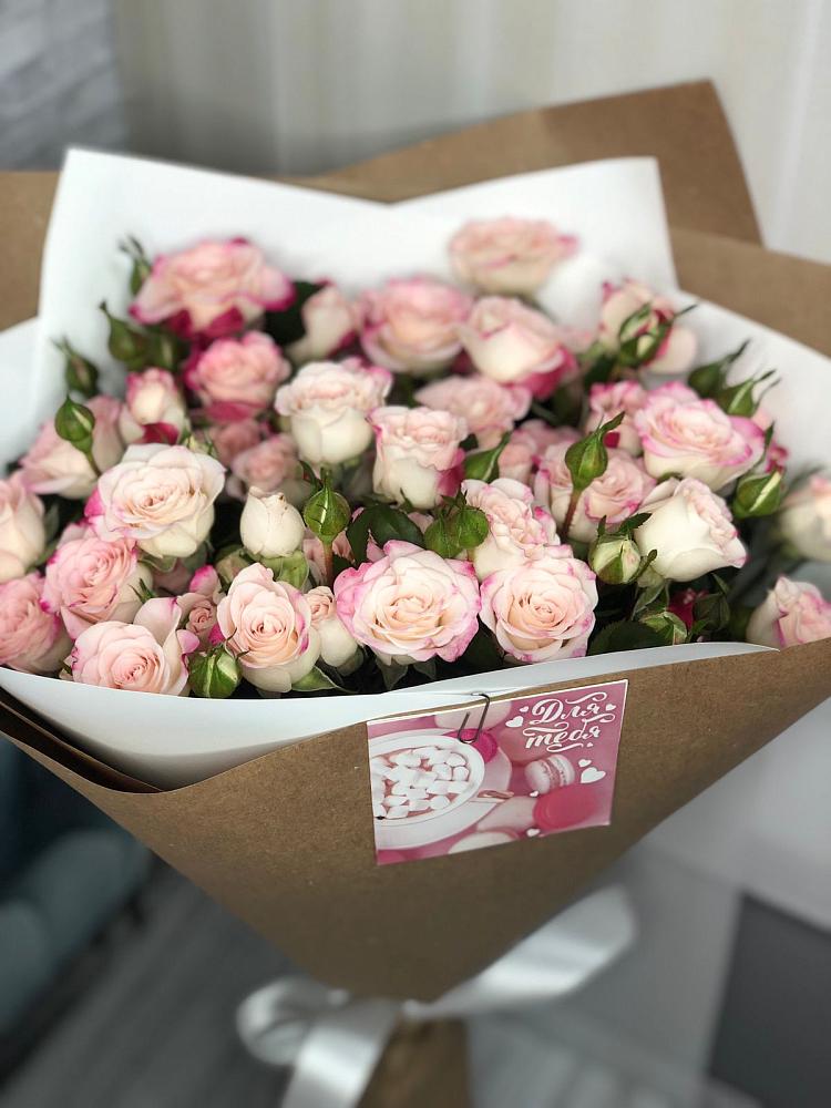 Букет цветов из: Розы в Князе-Волконском