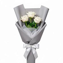 Букет 3 белые розы в Князе-Волконском
