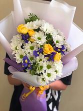 Букет цветов из:  Ирисы, Хризантемы и Розы #REPLACE_PRED# Князе-Волконском