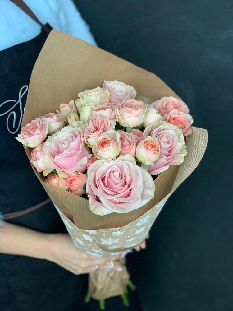 Букет цветов из: Хризантемы и Розы в Князе-Волконском