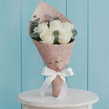 Букет цветов из:  Розы в Князе-Волконском