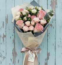 Букет цветов из:  Розы в Князе-Волконском