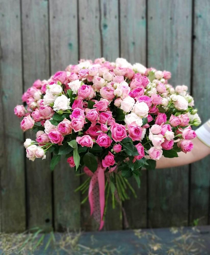 Букет Розовые кустовые розы Натали и Лав Лидия в Князе-Волконском