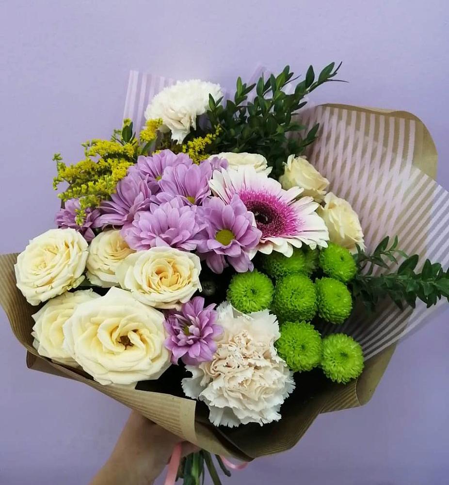 Букет цветов из: Хризантемы, Розы, Гвоздики и Герберы в Князе-Волконском