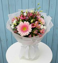 Букет цветов из:  Герберы, Альстромерии и Лизиантусы #REPLACE_PRED# Князе-Волконском