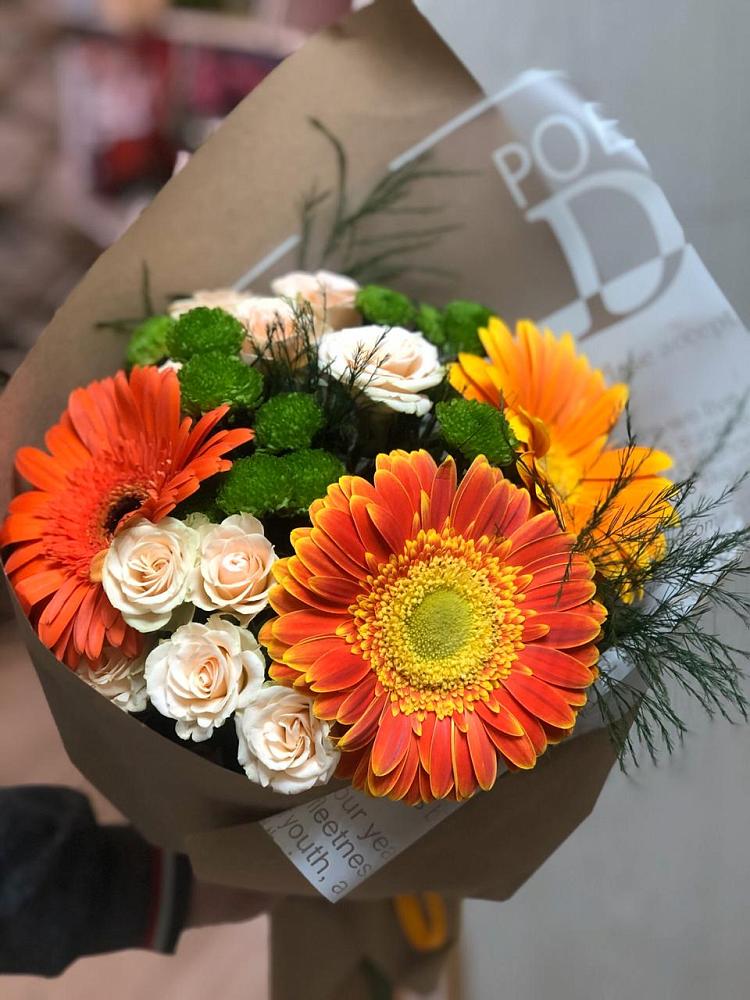 Букет цветов из: Герберы, Хризантемы и Розы в Князе-Волконском