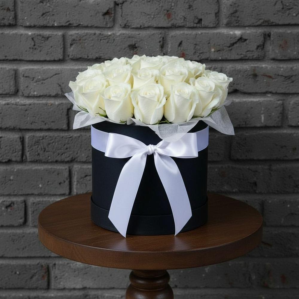 Цветочная композиция из Розы в шляпной коробке в Князе-Волконском